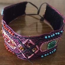 My project for course: Beaded Embroidery: Create Hair Accessories. Accessor, Design, Arts, Crafts, Jewelr, Design, Fashion Design, Embroider, DIY, and Textile Design project by prisca_ - 08.22.2022