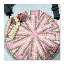 Mi proyecto del curso: Tapestry circular: diseña patterns y complementos. Projekt z dziedziny Projektowanie dodatków, Pattern design,  Tkactwo, DIY, Sz, dełkowanie, Wzornictwo tekst i liów użytkownika Sandra Pérez Cervantes - 25.08.2022