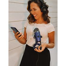 Meu projeto do curso: Técnicas de locução e conteúdo para podcast. Cinema, Vídeo e TV, Comunicação, Escrita de não ficção, Podcasting, e Áudio projeto de Clarissa Paiva Souza - 03.09.2022