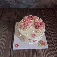 Mi proyecto del curso: Flores de crema de mantequilla para cake design. Design, and DIY project by Leonor - 08.26.2022
