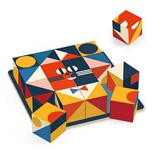 Cubologic 16 Block game. Un progetto di Design, Illustrazione tradizionale, Design di giocattoli, Progettazione di giochi e Illustrazione infantile di Ben Newman - 27.08.2022