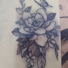 Mi proyecto del curso: Tatuaje botánico con puntillismo. Un proyecto de Ilustración tradicional, Diseño de tatuajes e Ilustración botánica de Alexander Velasquez - 27.08.2022