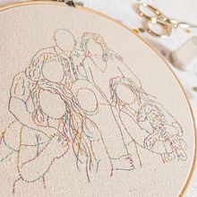 FAMILY. Embroider project by Nicole Linares Iraola - 08.28.2022