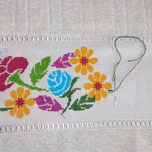 Meu projeto do curso: Teoria da cor para projetos têxteis. Un progetto di Fashion design, Ricamo e Teoria del colore di Marta Zielke - 28.08.2022