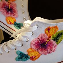 Il mio progetto del corso: Ricamo freestyle su tulle per principianti. Un proyecto de Diseño de complementos, Ilustración botánica y Diseño textil de Valentina Cecchi - 29.08.2022