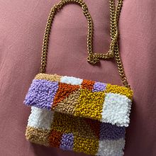 Meu projeto do curso: Técnicas de punch needle para acessórios personalizados. Arts, Crafts, Embroider, Fiber Arts, DIY, Punch Needle, and Textile Design project by Caroline Barclay - 02.05.2022