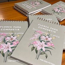 Flores para compartir, libro de ilustraciones para pintar. Un proyecto de Ilustración tradicional, Pintura a la acuarela, Dibujo artístico y Dibujo a lápiz de Verónica Petrina - 01.09.2022