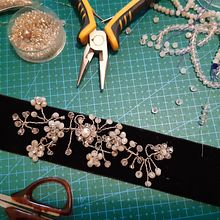 Il mio progetto del corso: Tecniche di gioielleria con fil di ferro. Een project van Ontwerp van accessoires, Craft y Sieradenontwerp van Maria Pinna - 03.09.2022