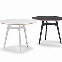 Otis for De Padova. Un progetto di Design e Design e creazione di mobili di Lorenz+Kaz - 06.09.2022