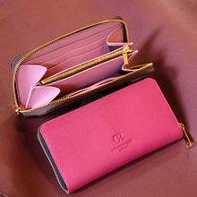 Handstitched wallets . Arts, Crafts, Design, Product Design, and Fashion Design project by Christina Roth - 09.07.2022