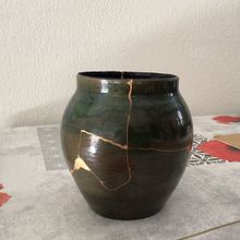 Initiation à l’art du kintsugi : réparez vos poteries avec de l’or. Een project van Keramiek e Interieurontwerp van Christine Claustre-Benassaya - 09.09.2022