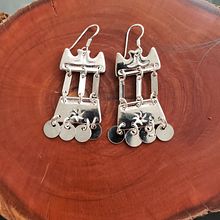 Curso de orfebrería Mapuche. Un progetto di Design di gioielli e Artigianato di bdevi - 09.10.2022