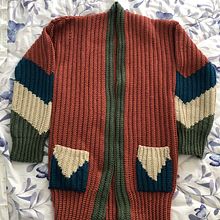 Meu projeto do curso: Crochê: crie roupas com apenas uma agulha. Fashion Design, Fiber Arts, DIY, Crochet, and Textile Design project by Marcela Valente - 09.13.2022