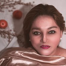 Mi proyecto del curso: Autorretrato fotográfico conceptual. Un progetto di Postproduzione fotografica, Ritocco fotografico, Fotografia di ritratto, Fotografia in studio, Fotografia artistica, Fotomontaggio e Autoritratto fotografico di Viviana Alcivar - 07.09.2022