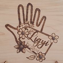 My project for course: Pyrography 101: Woodburning Illustration Techniques Ein Projekt aus dem Bereich Traditionelle Illustration, H, werk und DIY von Ligyi Venegas - 07.09.2022