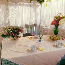 My project for course: Floral Arrangement Design with Seasonal Blooms. Un progetto di Interior design, Paesaggismo, Interior Design, DIY e Design floreale e vegetale di Ināra Briksne - 14.09.2022