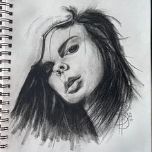 My project for course: Artistic Charcoal Portraiture: Creating Atmosphere. Traditional illustration, Fine Arts, Drawing, Portrait Drawing, Realistic Drawing, and Artistic Drawing project by Bev Barends - 09.16.2022