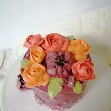 Flores de crema de mantequilla para cake design. Un progetto di Design e DIY di Erika Dominguez - 16.09.2022