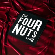 Cover for The four nuts gang. Design, Packaging, Design gráfico, Fotografia, e Direção de arte projeto de Alex Gordo - 21.09.2022