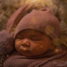 My new 2 day old daughter : Newborn Photography 101: Capture Their First Moments. Portrait Photograph, Digital Photograph, and Fine-Art Photograph project by andyclutterbuck89 - 09.19.2022