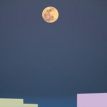 Il mio progetto del corso: Fotografia urbana: crea composizioni geometriche e colorate. Un progetto di Postproduzione fotografica, Ritocco fotografico, Fotografia digitale, Fotografia per Instagram, Composizione fotografica e Teoria del colore di Alessandra Antonini - 18.09.2022
