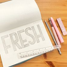 Mi proyecto del curso: Cuaderno tipográfico con lettering manual. Un proyecto de Lettering, Bocetado, Creatividad, Dibujo, H, lettering y Sketchbook de Marién Fernández Seoane - 23.09.2022