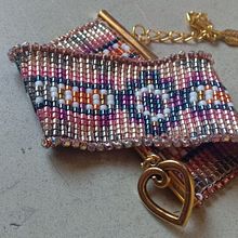 Mystic spring . Accessor, and Design project by houda BELLIL - 09.24.2022