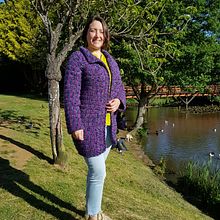 Mi proyecto del curso:  Top-down: prendas a crochet de una sola pieza. Un projet de Stylisme, Art textile, DIY, Crochet , et Design textile de idiaz_vasquez - 25.09.2022