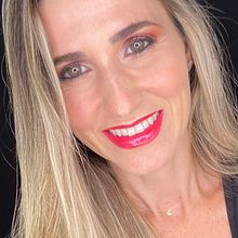 Meu projeto do curso: Introdução a técnicas de maquiagem profissional. Un proyecto de Cine, vídeo, televisión, Dirección de arte, Diseño de moda y Fotografía de moda de Camila Bedani Morelli - 26.09.2022