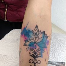 Mi proyecto del curso: Técnicas de tatuaje estilo acuarela: arte sobre piel. Traditional illustration, Painting, Watercolor Painting, and Tattoo Design project by Emmanuel Hdez - 08.20.2022