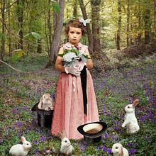 VINTAGE MEMORIES [PART II]. Un projet de Illustration traditionnelle, Photographie, Réseaux sociaux, Infographie, Retouche photographique, Créativité, Stor, telling, Instagram, Photographie pour Instagram , et Photomontage de sab_dz - 01.10.2022