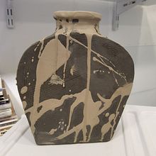 My project for course: Creating Your First Ceramic Vessel. Un progetto di Design di accessori, Artigianato e Ceramica di lartmuse999 - 02.10.2022