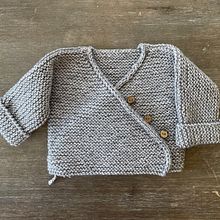 Mi proyecto del curso: Tejido de punto para prendas infantiles. Fashion Design, Fiber Arts, DIY, Knitting, and Textile Design project by Emma - 09.27.2022
