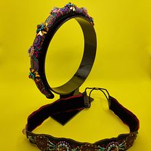 Mi proyecto del curso: Bordado con pedrería: crea accesorios para el pelo. Projekt z dziedziny Projektowanie dodatków, Craft, Projektowanie biżuterii, Projektowanie mod,  Haft, DIY, Wzornictwo tekst i liów użytkownika Sergia Pinzon - 05.10.2022