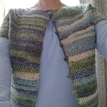 My project for course:  Top-Down: One-Piece Crocheted Garments . Un progetto di Fashion design, Fiber Art, DIY, Uncinetto e Textile Design di eta2nd - 08.10.2022