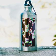 Diseño botella para Colorsoul Clothing.. Een project van  Ontwerp,  Br e ing en identiteit van Michelle Moralst - 12.10.2022