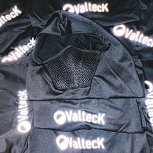 Diseño y estampado de balaclavas para Valteck. Un progetto di Design, Branding, Brand identity e Stampa di Michelle Moralst - 12.10.2022