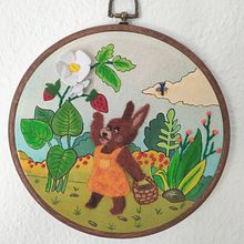 Mi proyecto del curso: Ilustración textil con acrílico, fieltro y bordado. Arts, Crafts, Embroider, Acr, lic Painting, Needle Felting, and Textile Design project by Amilcar Vicente Blanco Vargas - 10.13.2022