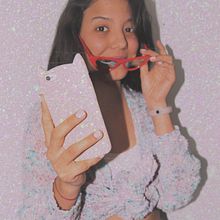 Cree y crea en redes sociales. Social Media, Audiovisual Production, Mobile Photograph, Product Photograph, and Poster Design project by yanelizchacin - 10.17.2022