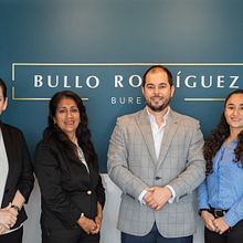 La importancia de los seguros en el día día de las familias . Iklan proyek oleh Luigi Bullo - 10.19.2022