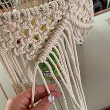Mi proyecto del curso: Diseño de lámparas en macramé. Arts, Crafts, Interior Decoration, Fiber Arts, Macramé, and Textile Design project by camilavaldebenitozamora - 10.19.2022