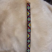 Mi proyecto del curso: Diseño y creación de joyería con mostacillas. Un proyecto de Diseño de complementos, Artesanía, Diseño de jo, as y Tejido de Monica Labra Todorovich - 20.10.2022