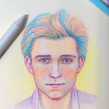 Mi proyecto del curso: Dibujo de retratos llamativos con lápices de colores. Un projet de Dessin, Dessin de portrait, Carnet de croquis, Dessin aux cra , et ons de couleur de laura_akm - 23.10.2022