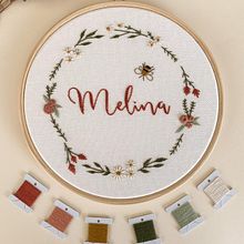 Quadro Bordado | Flores  Ein Projekt aus dem Bereich Stickerei, H, werk und Dekoration von Innenräumen von Alessandra Araújo - 07.10.2022