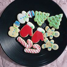 Galletas temáticas . Arts, and Crafts project by Alejandra Moscoso Chalén - 10.25.2022