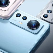 Xiaomi 12 256GB - A top-class cinematic experience. Un progetto di Design, Pubblicità, Fotografia, Animazione, Br, ing, Br, identit, Eventi, Graphic design, Marketing, Paesaggismo, Product design, Scenografia, Tipografia, Scrittura, Cop, writing, Bozzetti, Creatività, Design di loghi, Fotografia di prodotti, Fotografia con smartphone, Fotografia di moda, Fotografia di ritratto, Stor, board, Stor, telling, E-commerce, Fotografia pubblicitaria, Comunicazione e SEO di Điện Máy Chợ Lớn Xiaomi - 25.10.2022