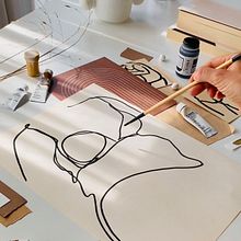 Ink Drawing + Filming. Un proyecto de Dibujo, Dibujo artístico, Dibujo anatómico, Vídeo e Instagram de Anna Pepe - 17.10.2022