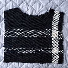 Mi proyecto del curso: Tejido de prendas en telar manual. Un progetto di Design, Artigianato, Fashion design, Cucito, Fiber Art, Tessitura e Textile Design di Viveka Saq - 01.11.2022