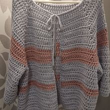 Mi proyecto del curso:  Top-down: prendas a crochet de una sola pieza. Fashion Design, Fiber Arts, DIY, Crochet, and Textile Design project by Merche Gonzalez Vazquez - 11.02.2022