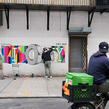 Tape Art Around The World – U.S.A. . Een project van  Beeldende kunst, Traditionele illustratie,  Art direction, Evenementen,  Urban art, Collage y  Creativiteit van Tape That - 03.11.2022